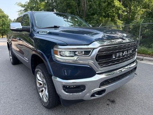 Used 2022 RAM 1500 Limited AWD/4WD image 3