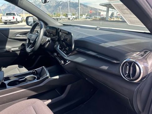 Certified 2025 Chevrolet Equinox LT image 18