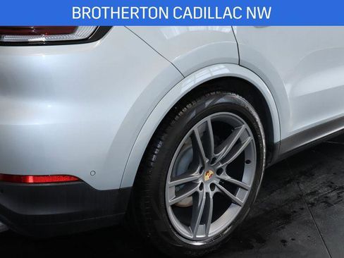Used 2024 Porsche Cayenne image 14