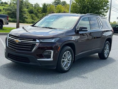 Used 2023 Chevrolet Traverse LT w/ LPO, Floor Liner Package AWD/4WD image 8