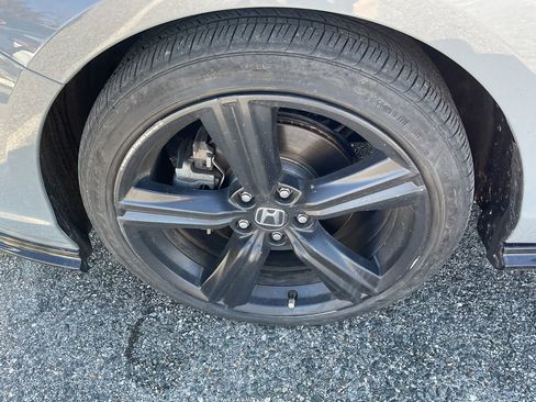 Used 2023 Honda Accord Sport image 5