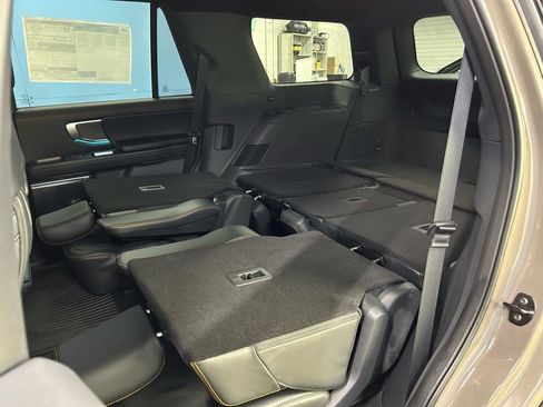 New 2026 Ford Expedition Tremor image 33