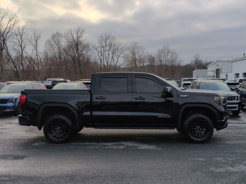 Used 2022 GMC Sierra 1500 AT4X image 4