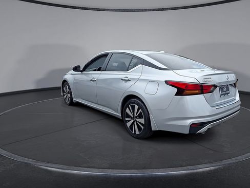 Used 2022 Nissan Altima 2.5 SL FWD image 22