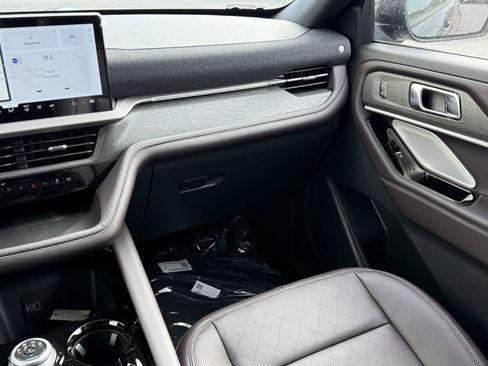New 2026 Ford Explorer Platinum RWD image 11
