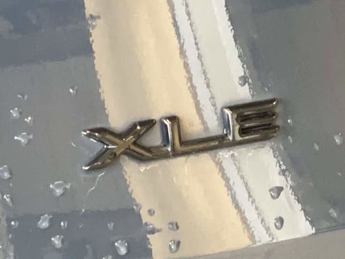 Used 2024 Toyota Grand Highlander XLE AWD/4WD image 12