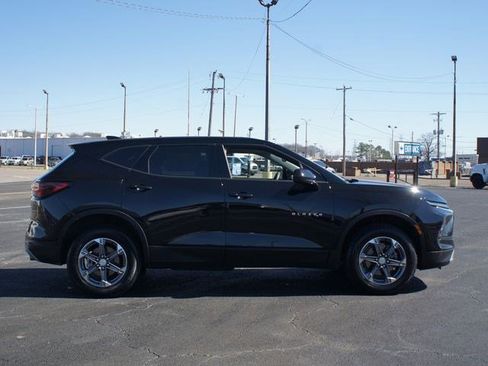 Used 2025 Chevrolet Blazer LT image 12