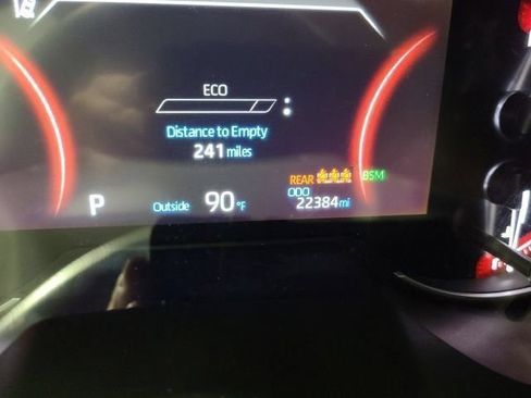 Used 2023 Toyota RAV4 XLE FWD image 28