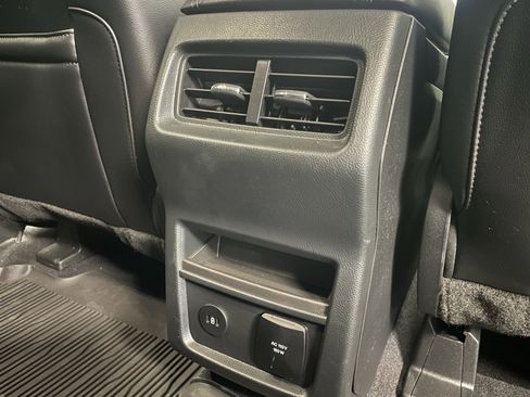 Used 2023 Ford Edge SEL w/ Convenience Package image 27