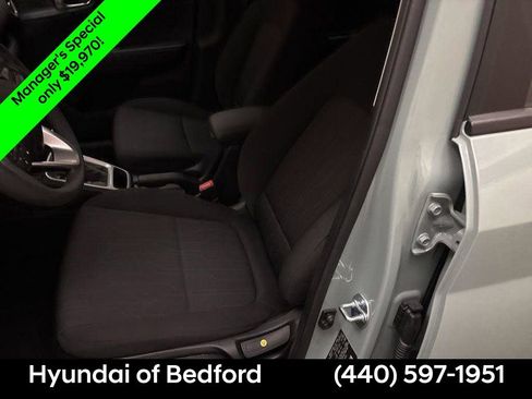 Certified 2026 Hyundai Venue SE FWD image 11
