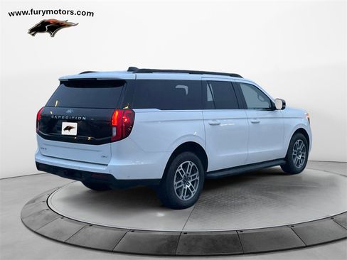 Used 2025 Ford Expedition Max Active image 3