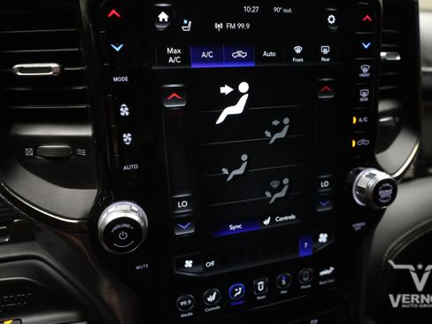 Used 2020 RAM 2500 Limited AWD/4WD image 26