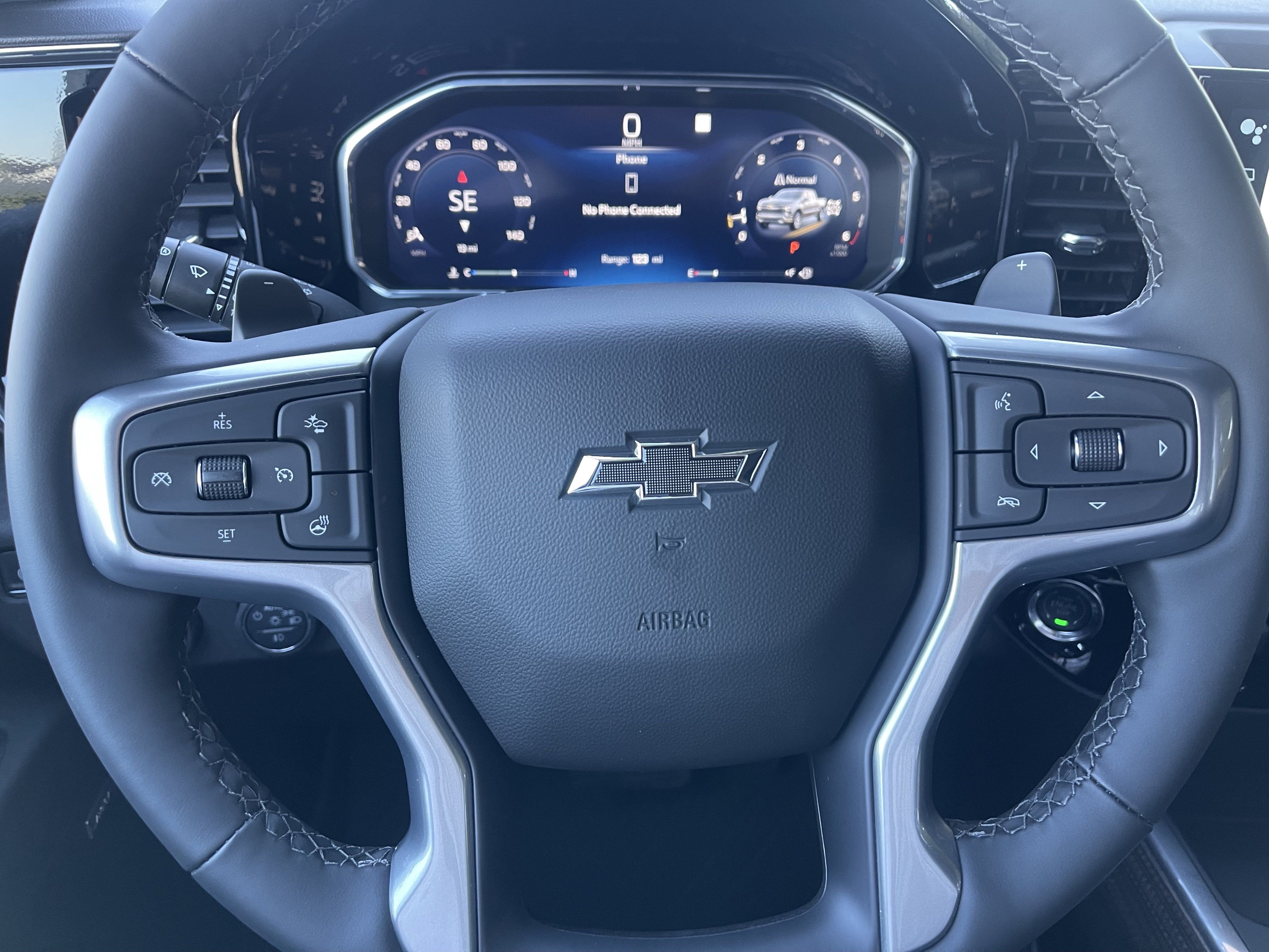 New 2026 Chevrolet Silverado 1500 RST w/ Redline Edition AWD/4WD image 27