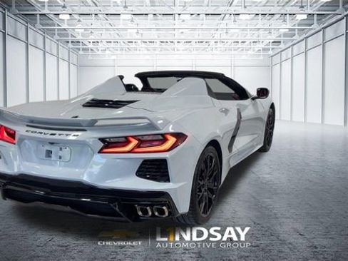 Used 2023 Chevrolet Corvette Stingray Preferred Conv w/ Z51 Performance Package RWD image 9