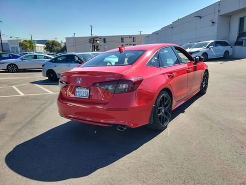 Used 2025 Honda Civic Sport image 4