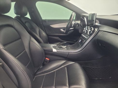 Used 2018 Mercedes-Benz C 300 4MATIC Sedan image 21