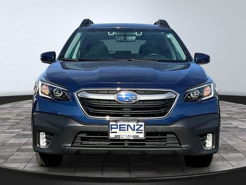 Used 2022 Subaru Outback Premium AWD/4WD image 2