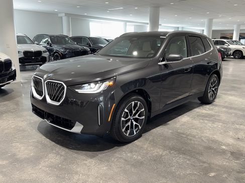 New 2026 BMW X3 xDrive30 w/ Convenience Package image 3
