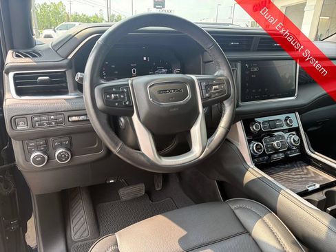 Used 2022 GMC Yukon Denali AWD/4WD image 16