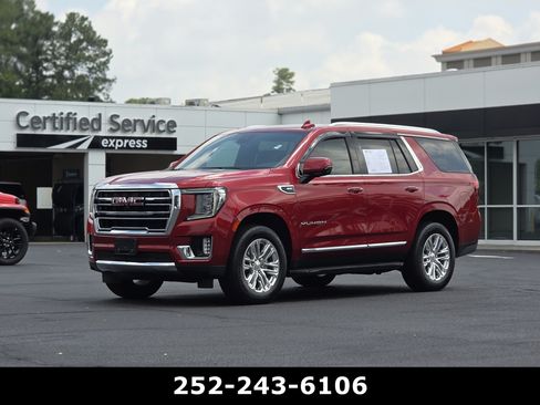 Used 2024 GMC Yukon SLT w/ SLT Luxury Package AWD/4WD image 3
