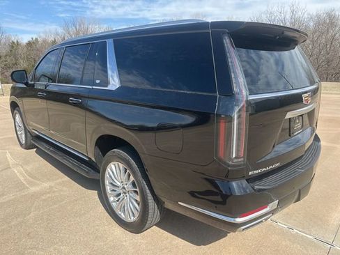 Certified 2025 Cadillac Escalade ESV Premium Luxury w/ LPO, Floor Liner Package AWD/4WD image 3