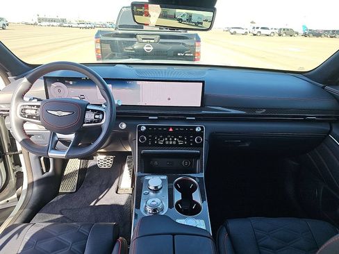 Used 2025 Genesis GV80 3.5T e-SC AWD/4WD image 12