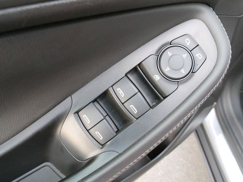 Used 2023 Buick Encore GX Essence w/ Experience Buick Package image 18