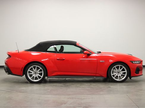 Used 2024 Ford Mustang GT Premium image 11