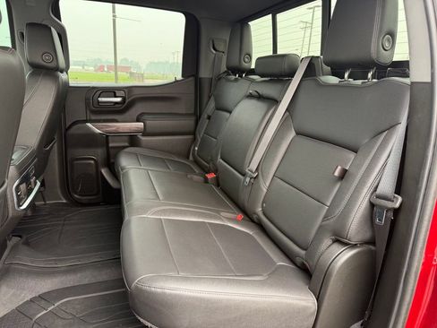 Used 2021 Chevrolet Silverado 1500 LTZ w/ LTZ Premium Package AWD/4WD image 28