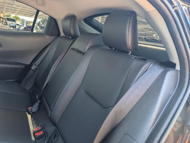 Used 2024 Toyota Prius XLE FWD image 27