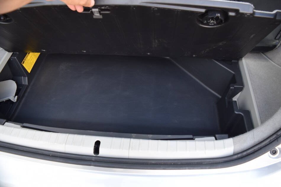 Used 2010 Toyota Prius Two w/ Preferred Accessory Pkg FWD image 74