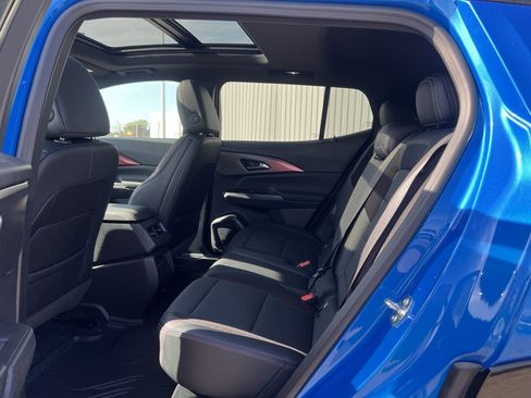 New 2025 Chevrolet Equinox EV RS w/ Convenience Package II image 9