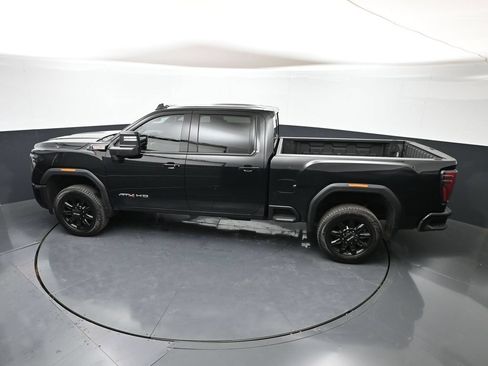 Used 2024 GMC Sierra 2500 AT4 w/ AT4 Preferred Package AWD/4WD image 46