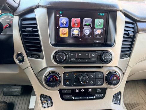Used 2018 GMC Yukon XL Denali w/ Denali Ultimate Package AWD/4WD image 39