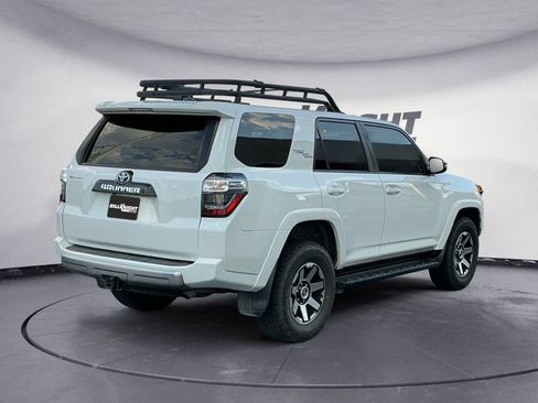 Used 2022 Toyota 4Runner TRD Off-Road Premium AWD/4WD image 5