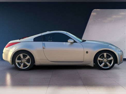 Used 2008 Nissan 350Z Touring w/ Cargo Convenience Pkg RWD image 6