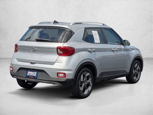 Used 2021 Hyundai Venue SEL FWD image 5