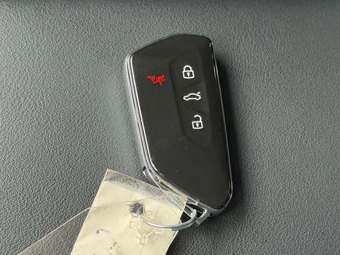 Certified 2025 Volkswagen Tiguan S FWD image 20