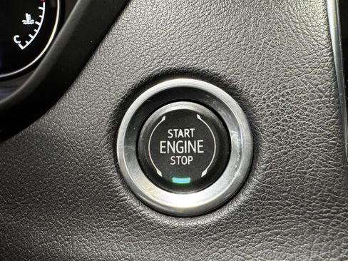 Used 2020 Cadillac XT4 Premium Luxury w/ Driver Awareness Package image 23