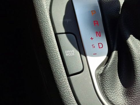 Used 2023 Kia Forte LXS w/ LXS Technology Package FWD image 23