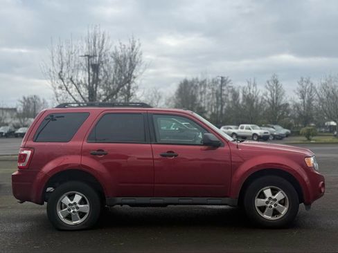 Used 2012 Ford Escape XLT image 6