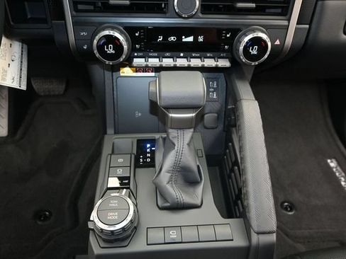 New 2026 Toyota 4Runner Limited AWD/4WD image 8