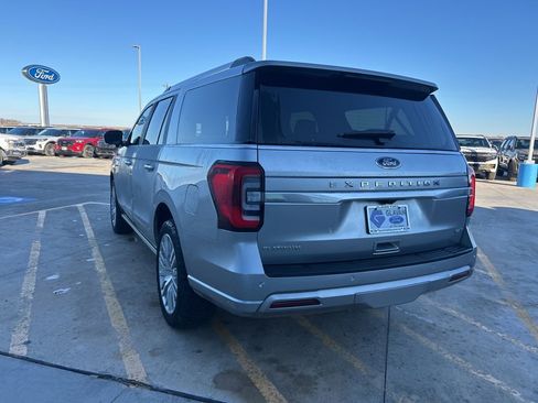 Used 2024 Ford Expedition Max Platinum image 5