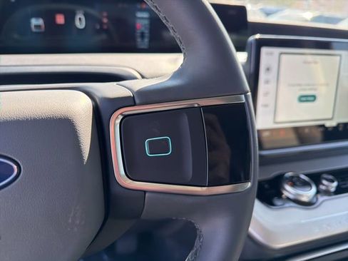 New 2026 Ford Expedition Active AWD/4WD image 27