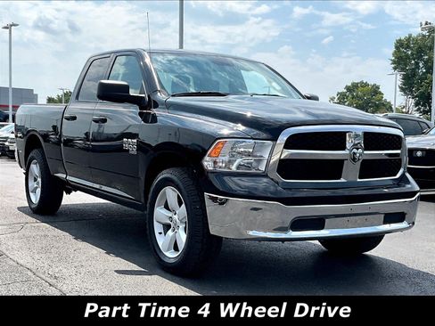 Used 2024 RAM 1500 Classic SLT AWD/4WD image 2