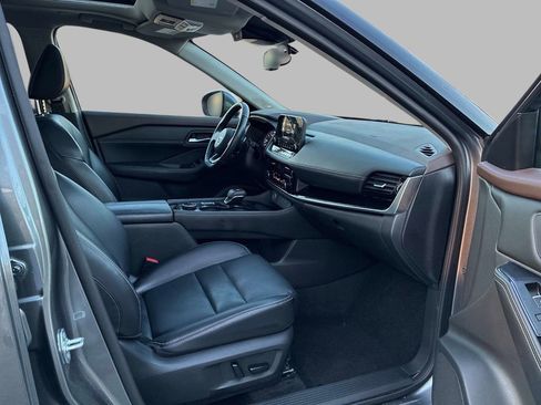 Used 2023 Nissan Rogue SL w/ SL Premium Package AWD/4WD image 9