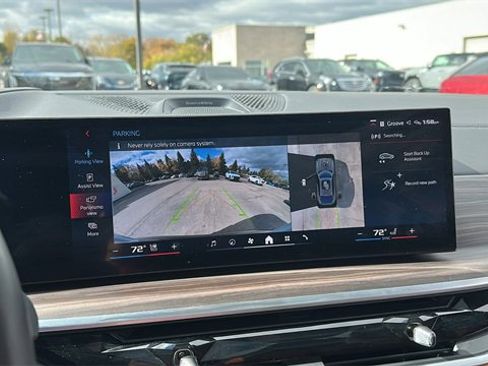 Used 2024 BMW X6 M60i w/ Dynamic Handling Package image 22