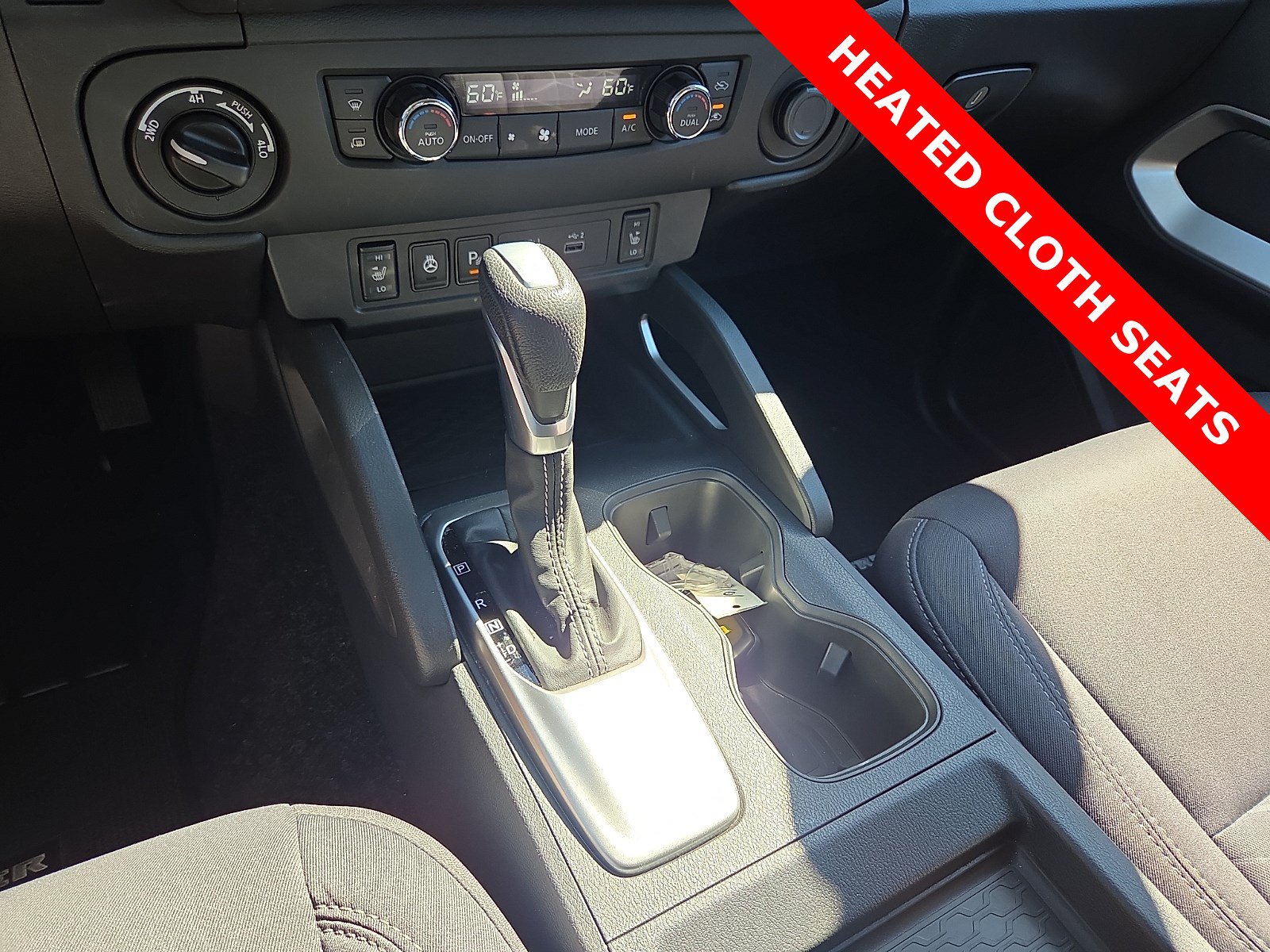 Used 2025 Nissan Frontier SV w/ SV Convenience Package AWD/4WD image 25