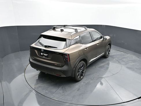 New 2026 Nissan Kicks SR w/ Cold Weather Package AWD/4WD image 20