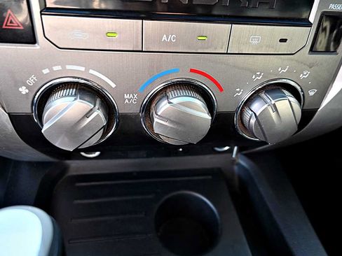 Used 2017 Toyota Tundra SR5 w/ SR5 Upgrade Package RWD image 20